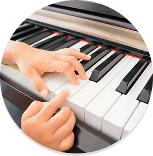 大人から子供までピアノレッスンは栗島圭子音楽教室